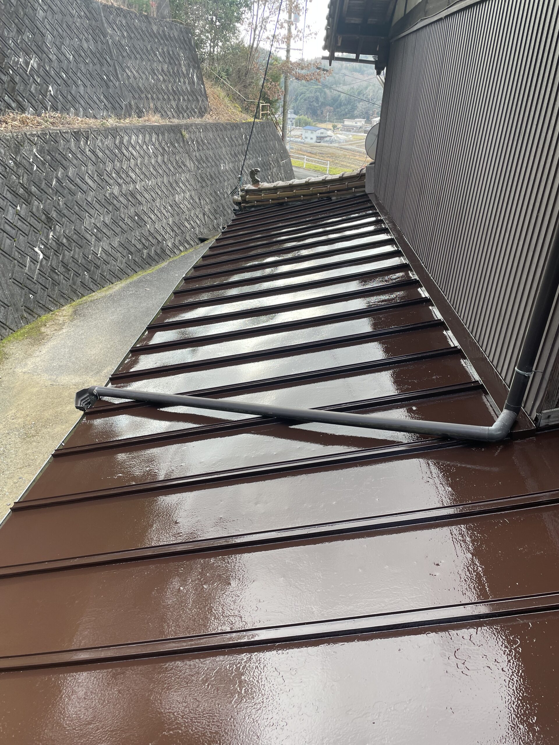 【施工事例】三原市高坂町S様邸の屋根塗装工事を行いました。